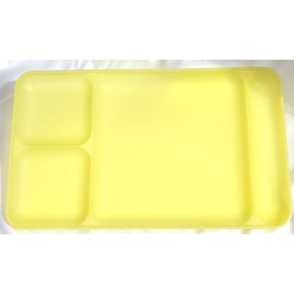 4 sheer TUPPERWARE DIVIDED DINING TRAYS stackable picnic lunch cafeteria camping - Picture 3 of 9
